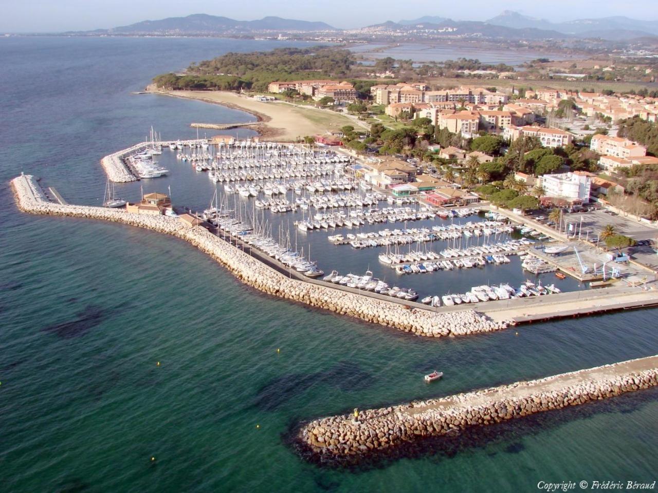 Joli Studio Tres Clair A Proximite Mer Pour 3 Personnes La Londe-les-Maures Exterior photo