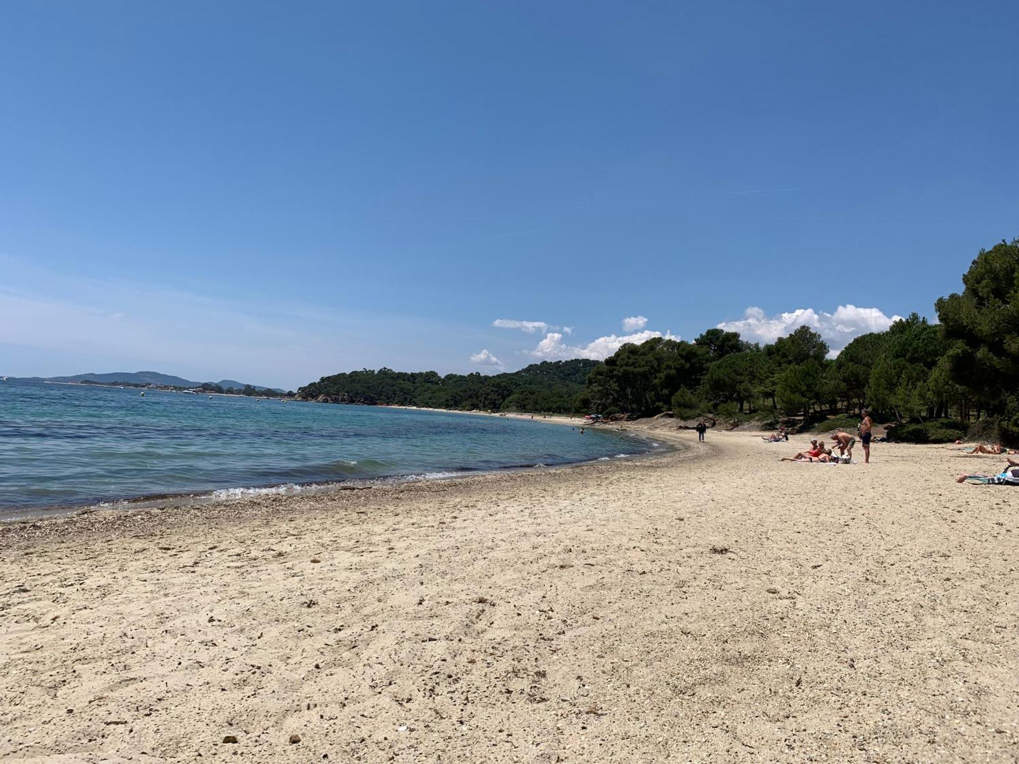 Joli Studio Tres Clair A Proximite Mer Pour 3 Personnes La Londe-les-Maures Exterior photo